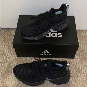 Adidas Alphabounce Sneakers!